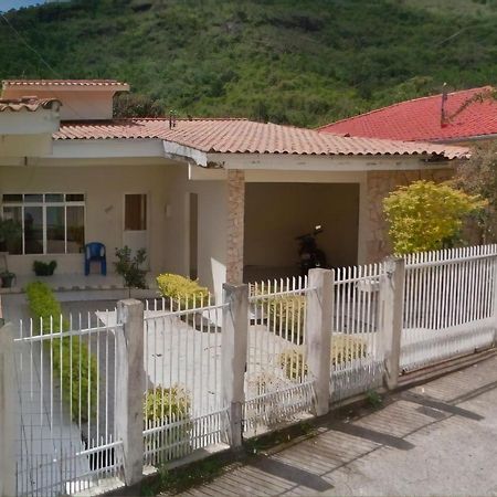 Casa Para Temporada Villa Governador Celso Ramos Exteriör bild